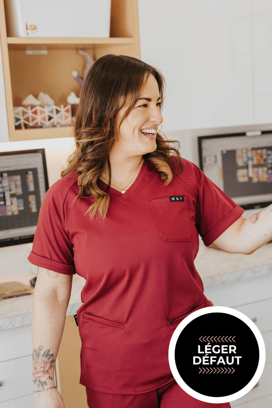 HAUT D'UNIFORME SHEPHERD AVEC POCHES (COL EN V) - BOURGOGNE - "LÉGER DÉFAUT" - WILL&YOU