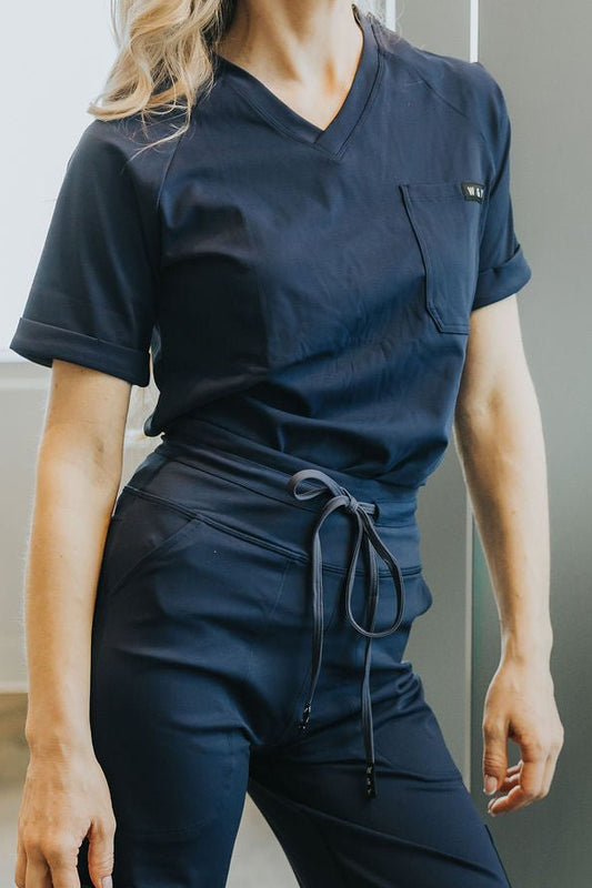 HAUT D'UNIFORME SHEPHERD SANS POCHE (COL EN V) - MINUIT - WILL&YOU