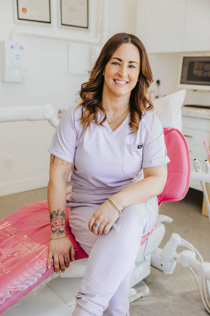 HAUT D'UNIFORME SHEPHERD AVEC POCHES (COL EN V) - LILAS - WILL&YOU