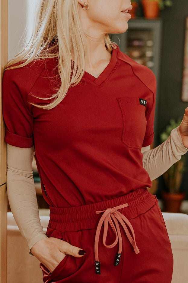 HAUT D'UNIFORME SHEPHERD SANS POCHE (COL EN V) - BOURGOGNE - WILL&YOU
