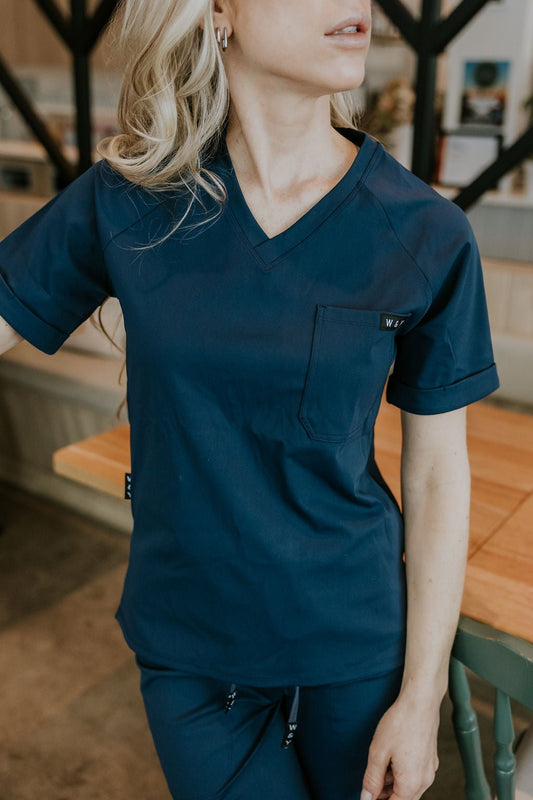 HAUT D'UNIFORME SHEPHERD SANS POCHE (COL EN V) - MINUIT - WILL&YOU