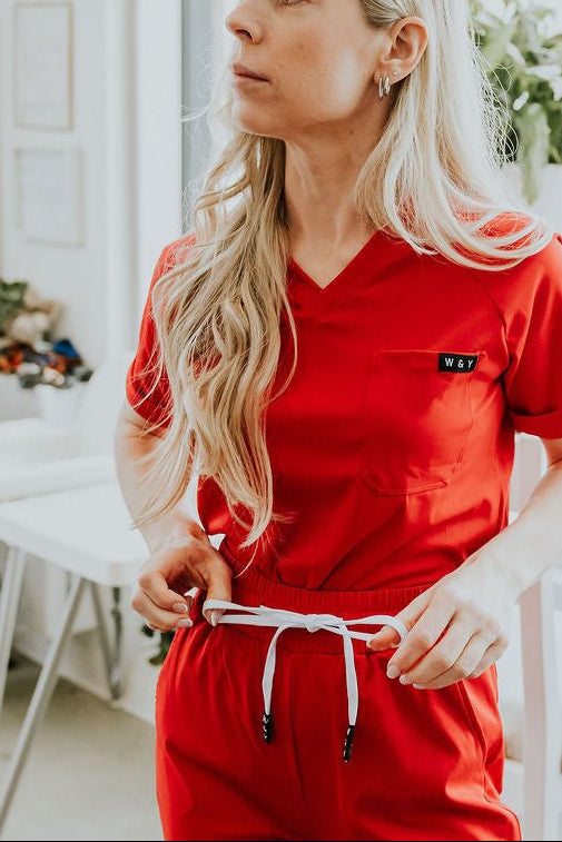 HAUT D'UNIFORME SHEPHERD SANS POCHE (COL EN V) - ROUGE - WILL&YOU